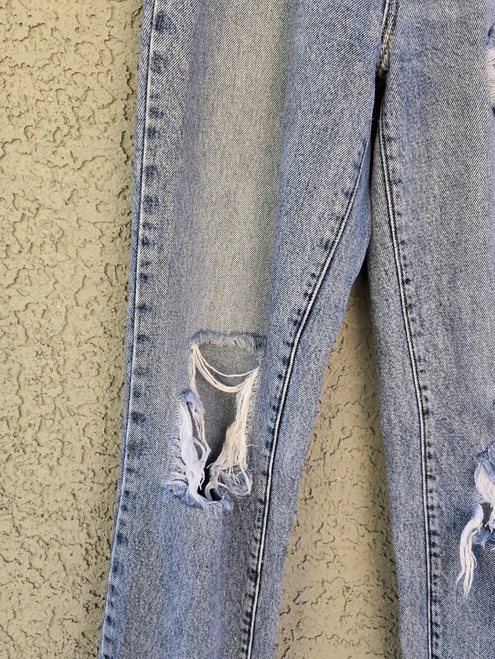 Pac Sun Dad Jeans Vintage-Style Distressed Light Blue Women’s Jeans - Picture 4 of 11